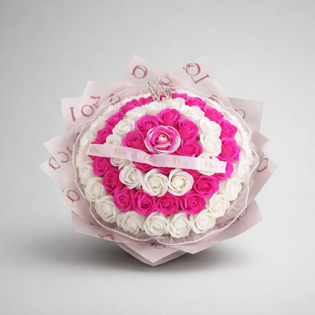 Buchet trandafiri albi și roz